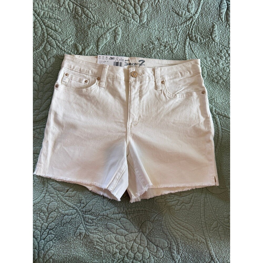 Seven7 White Size 10 Weekend Shorts
